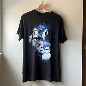 Star Wars M men’s Stormtrooper black tee.